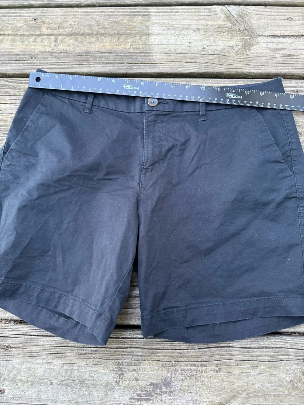 Old Navy Black Women's‎ Shorts - Classic Staple 12 Pockets